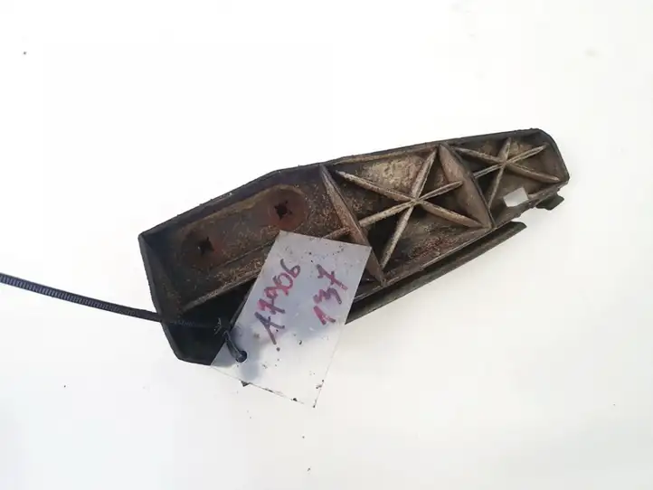 Toyota Corolla Verso AR10 (2004 - 2009) 525630f010 Кронштейн заднего бампера — фото 1