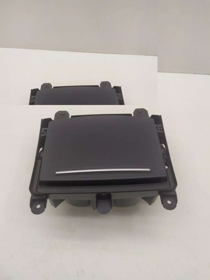 Audi A7 (2010 - 2014)  4G0862534B Держатель чашки