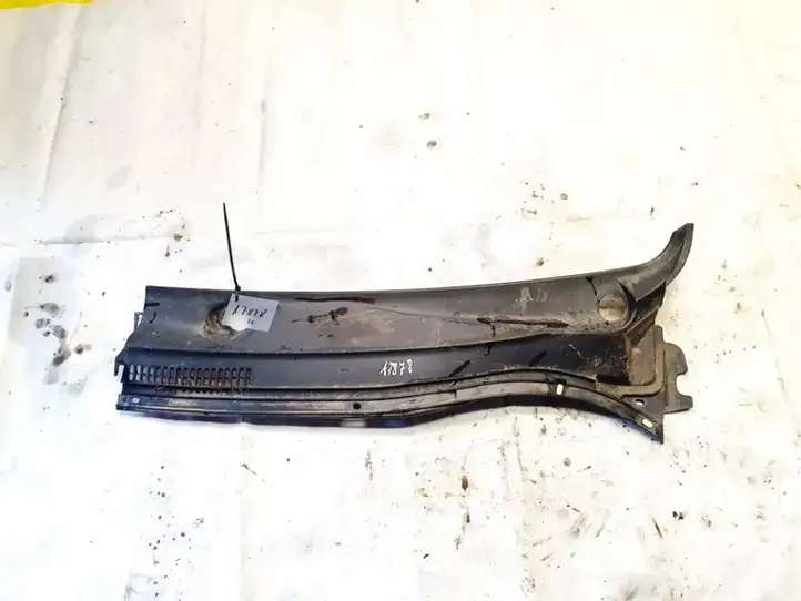Toyota Avensis T250 (2003 - 2006) 5578205030 Жабо стеклоочистителей — фото 1