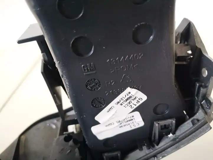 Opel Zafira B (2003 - 2006) 13144402 Центральный воздушный дефлектор — фото 3