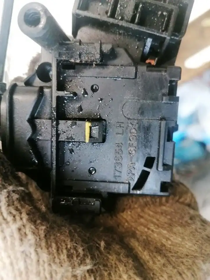Toyota Corolla Verso AR10 (2004 - 2009) 173654LH Переключатель стеклоочистителей — фото 3