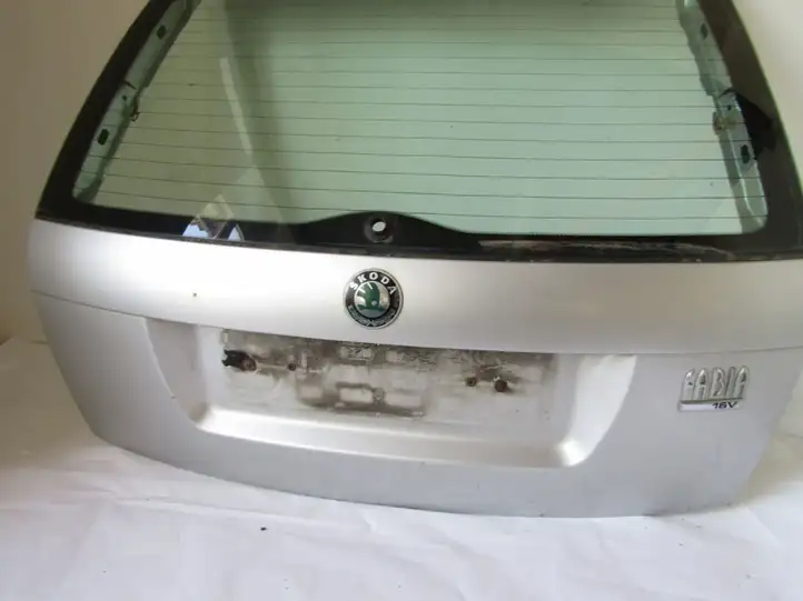 Skoda Fabia Mk1 (6Y) (1999 - 2007) Крышка багажника — фото 4