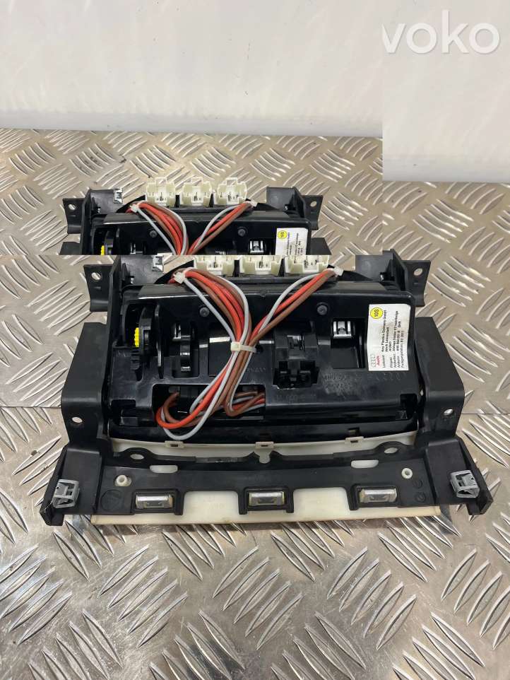 Audi A8 (2010 - 2014)  4H0864051B Задняя пепельница