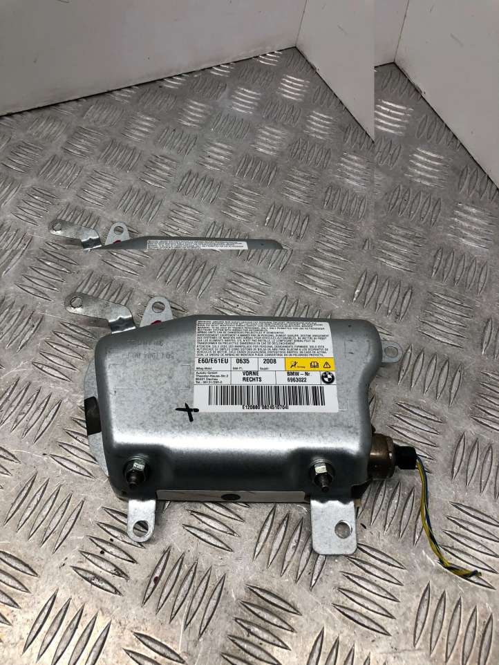 BMW 5 E60 E61 (2004 - 2010)  601190400F Подушка безопастности передней двери