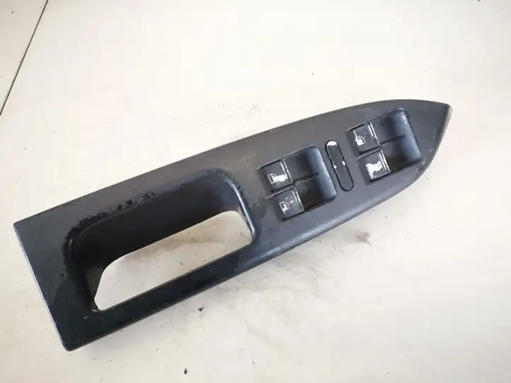 Volkswagen Touran I (2003 - 2010) 1t1867371f Блок кнопок стеклоподъемников — фото 1