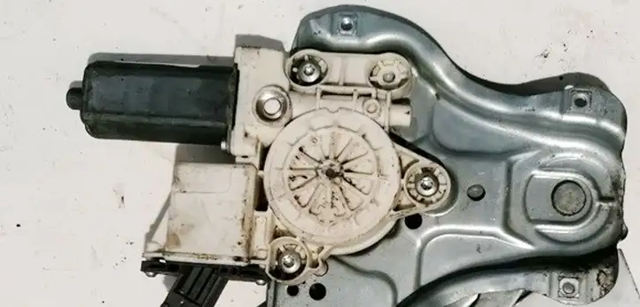 Toyota Avensis T250 (2006 - 2009) 6984005100 Стеклоподъемник задней двери — фото 1