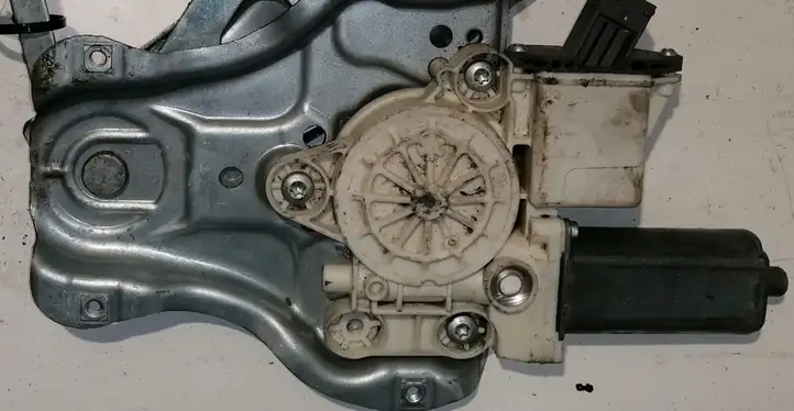 Toyota Avensis T250 (2006 - 2009) 6984005100 Стеклоподъемник задней двери — фото 3