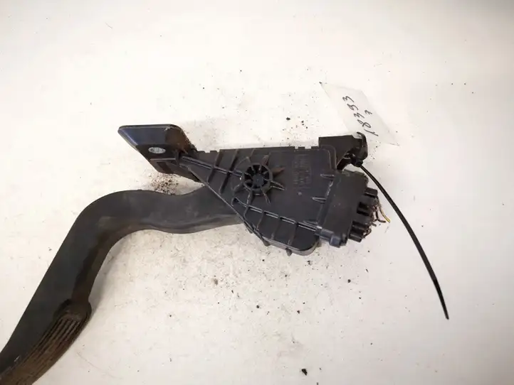 Mazda 5 (2005 - 2010) 113041600 Педаль акселератора — фото 2