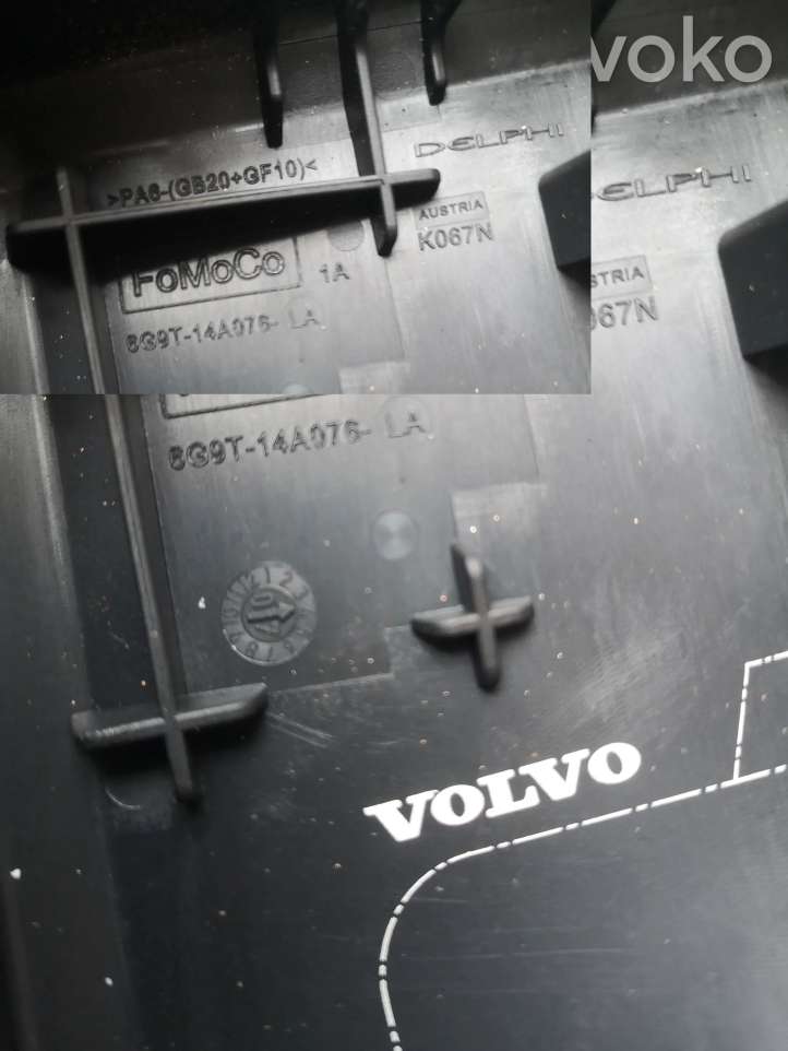 Volvo V70 (2007 - 2013)  6G9T14A076LA Крышка ящика предохранителей