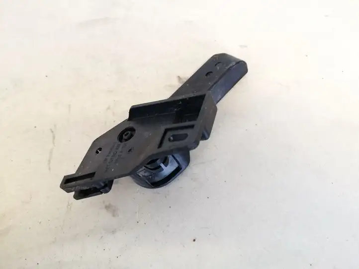 Volkswagen Polo III 6N 6N2 6NF (1994 - 2001) 1j1823533c Ручка открытия капота — фото 2