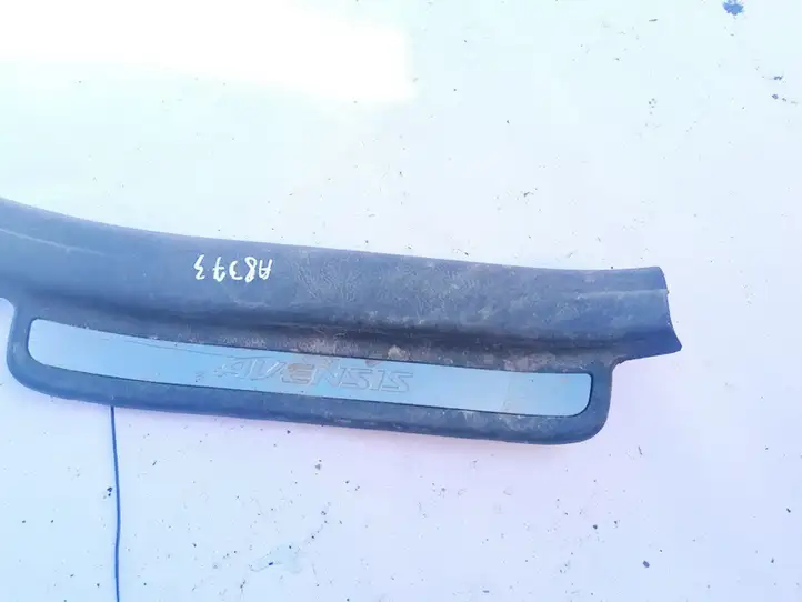 Toyota Avensis T250 (2003 - 2006) 6791705040 Внутренняя отделка заднего порога — фото 2