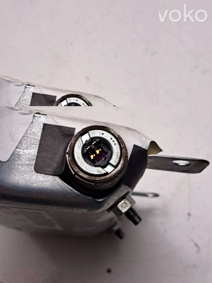 BMW 5 E60 E61 (2004 - 2010)  6963022 Подушка безопастности передней двери