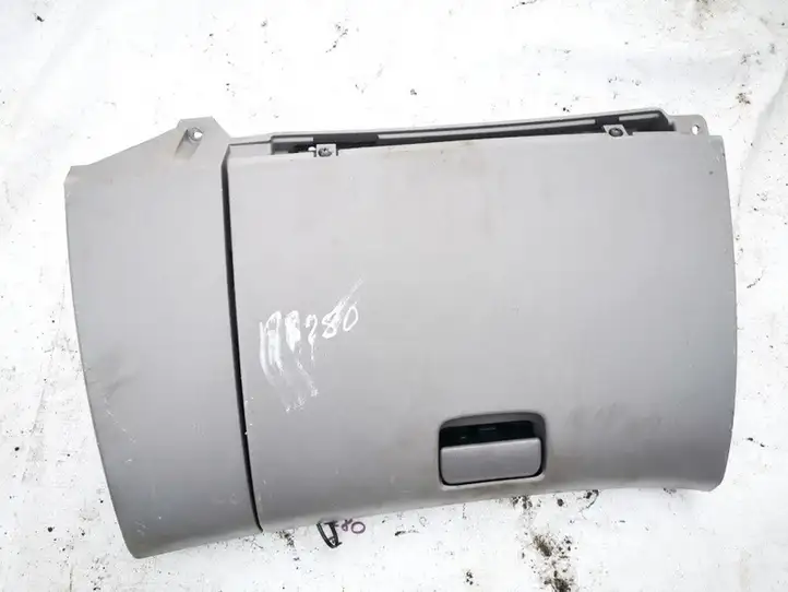 Subaru Forester SG (2006 - 2008) Вещевой ящик — фото 1