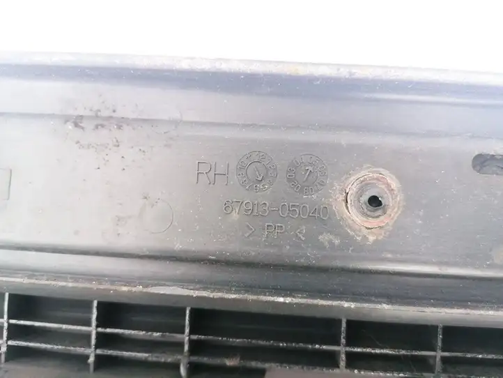 Toyota Avensis T250 (2003 - 2006) 6791305040 Внутренняя отделка переднего порога — фото 3