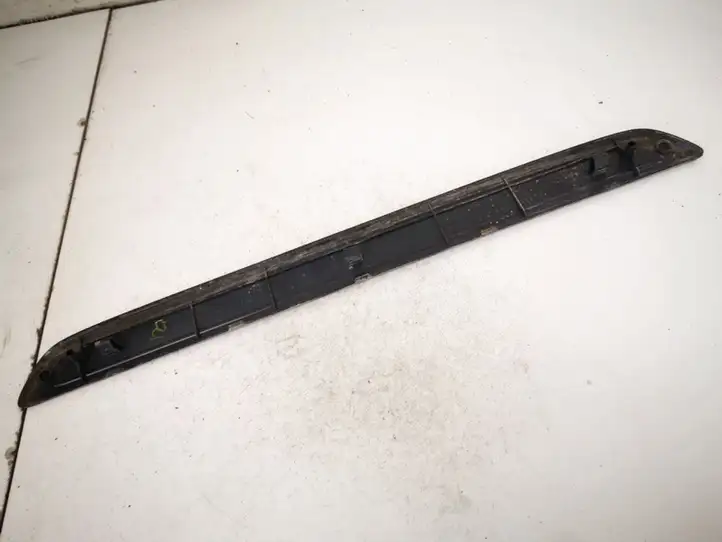Toyota Auris 150 (2006 - 2012) 6791102070 Внутренняя отделка переднего порога — фото 2