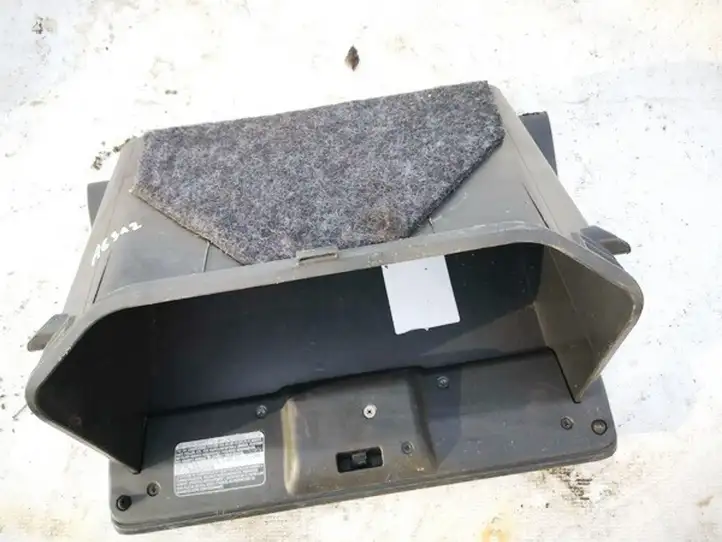 Toyota Corolla Verso AR10 (2004 - 2009) 555510F010 Вещевой ящик — фото 2