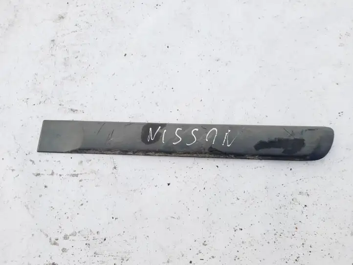 Nissan X-Trail T30 (2001 - 2007) 828718h300 Молдинги задней двери — фото 1