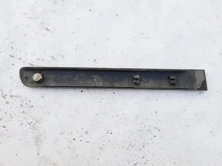 Nissan X-Trail T30 (2001 - 2007) 828718h300 Молдинги задней двери — фото 2