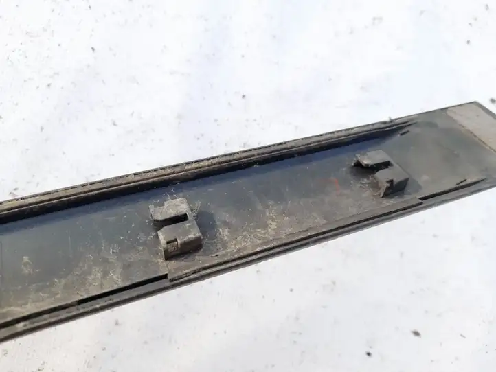 Nissan X-Trail T30 (2001 - 2007) 828718h300 Молдинги задней двери — фото 3
