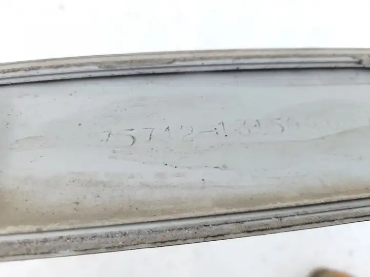 Toyota Corolla Verso E121 (2001 - 2004) 7574213160 Молдинги задней двери — фото 3