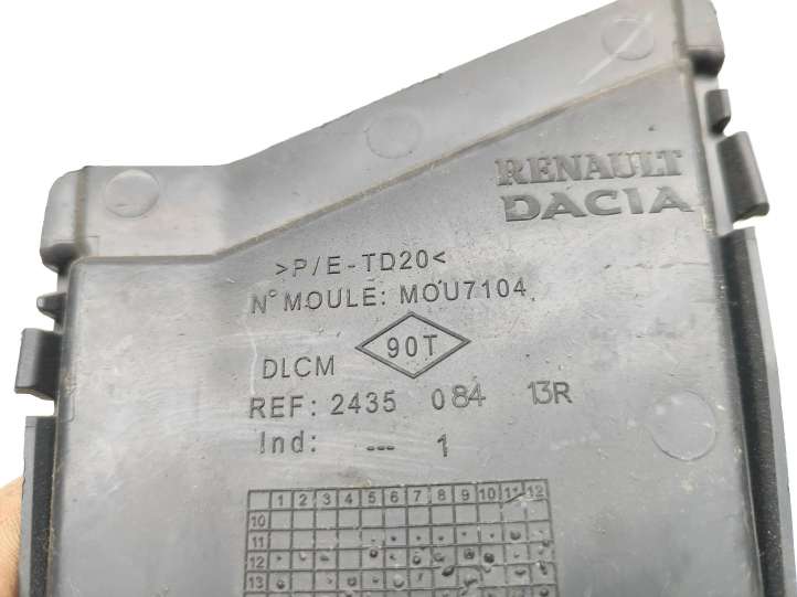 Dacia Sandero (2016 - )  243508413R Крышка ящика предохранителей