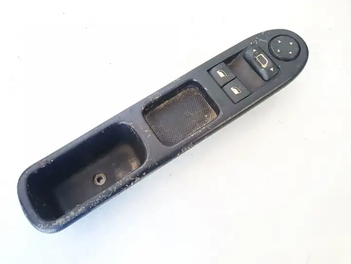Peugeot 307 CC (2001 - 2005) 53269706 Блок кнопок стеклоподъемников — фото 1