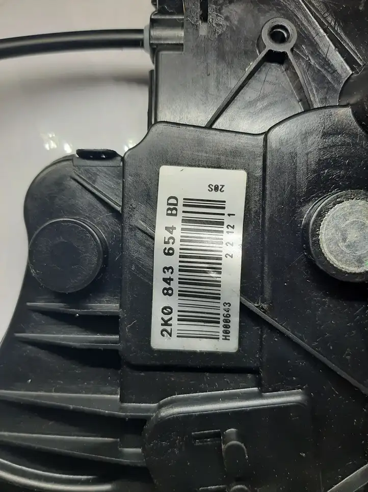 Volkswagen Caddy (2010 - 2015) 2K0843654BD Замок раздвижной двери — фото 2