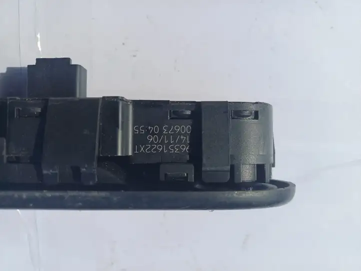 Peugeot 307 (2005 - 2008) 96351622XT Блок кнопок стеклоподъемников — фото 3