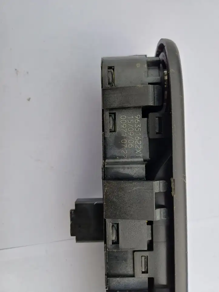 Peugeot 307 (2005 - 2008) 96351622XT Блок кнопок стеклоподъемников — фото 3