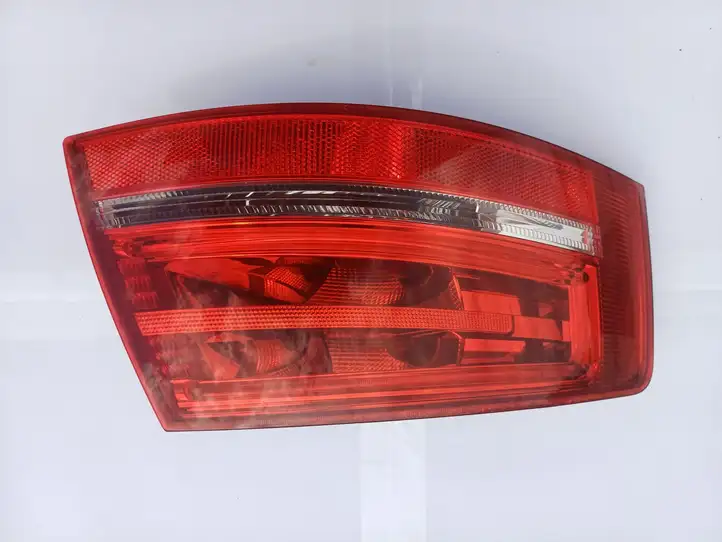 Audi A3/S3 8P (2008 - 2013) 8P7945095 Задний фонарь в кузове — фото 1