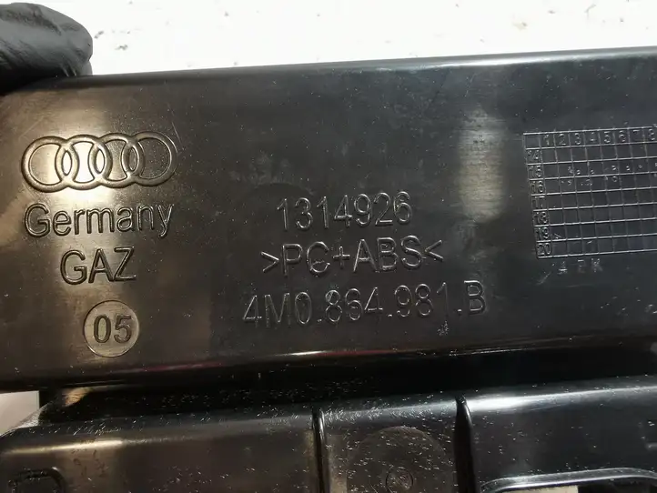 Audi Q7 4M (2015 - ) 4M0864981B Другая деталь консоли (туннеля) — фото 4