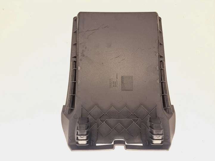 Volvo V50 (2004 - 2008)  30755058 Подстилочка ящика для вещей