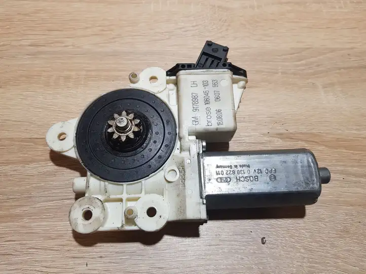 Toyota Avensis T220 (2000 - 2003) 0130822032 Стеклоподъемник задней двери — фото 1