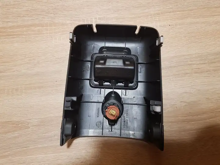 Toyota Avensis T250 (2006 - 2009) 5892305020 Задняя пепельница — фото 4