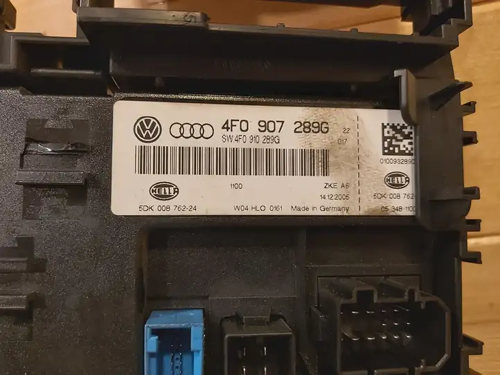 Audi A6 S6 C6 4F (2004 - 2008) 4F0907289G Модуль комфорта — фото 3