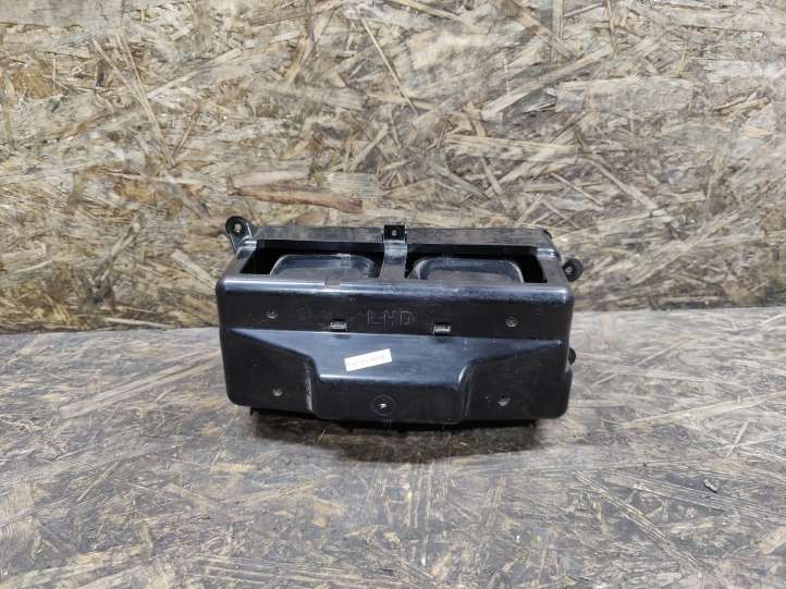 Kia Magentis (2006 - 2008)  051208 Держатель чашки