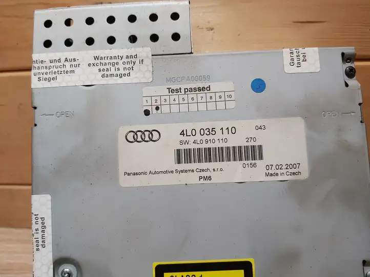 Audi Q7 4L (2005 - 2009) 4L0035110 Магнитола / мультимедийная система — фото 2