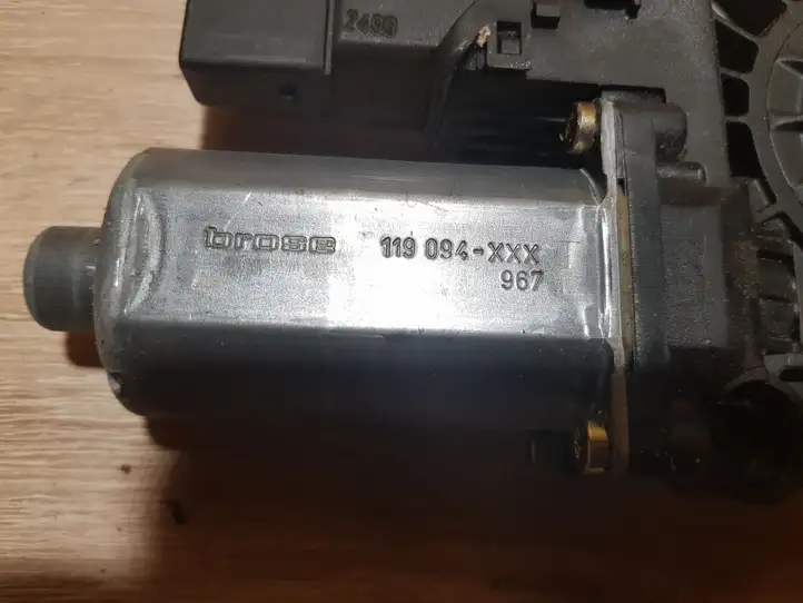 Volkswagen PASSAT B5.5 (2001 - 2005) 101438203 Стеклоподъемник задней двери — фото 3