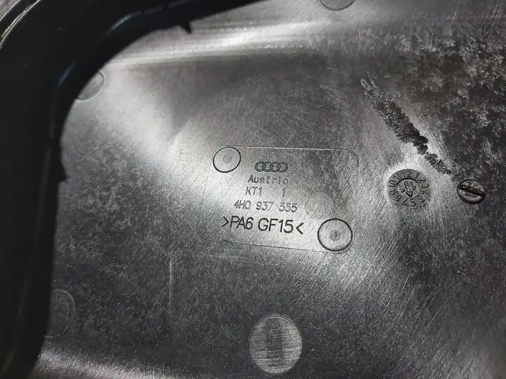 Audi A8 S8 D4 4H (2010 - 2014) 4H0937555 Крышка ящика предохранителей — фото 4