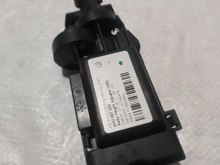 Audi A8 S8 D4 4H (2010 - 2014) 4H0857833 Электродвигатель регулировки ремня безопасности — фото 2