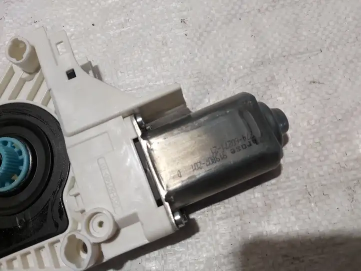 Audi A8 S8 D4 4H (2010 - 2014) 8K09554802B Стеклоподъемник задней двери — фото 3