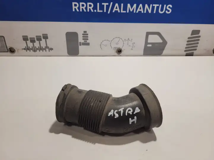 Opel Astra H (2004 - 2009) 551020662 Трубка подачи воздуха — фото 3