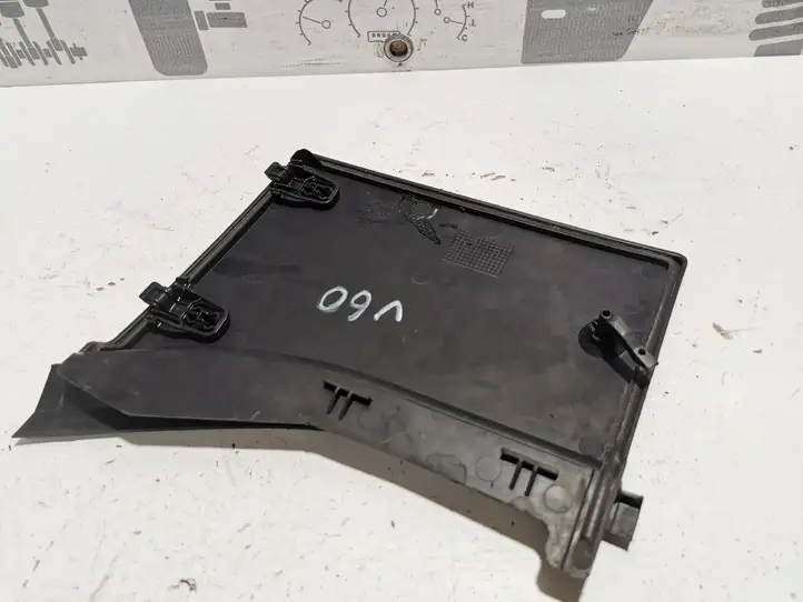 Volvo V60 (2013 - 2018) 31202084 Крышка ящика аккумулятора — фото 2