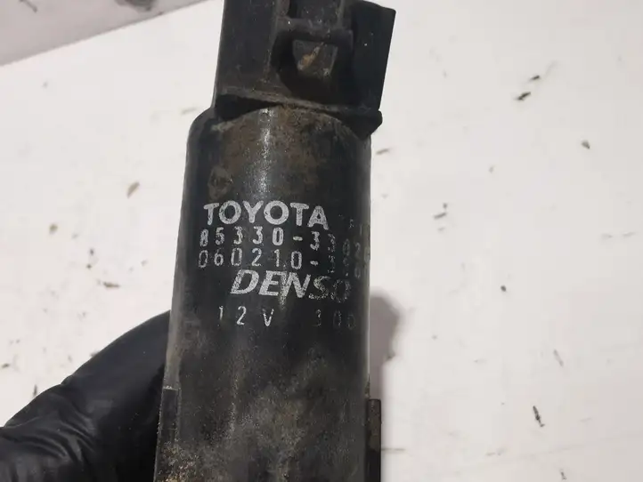 Toyota RAV 4 (XA20) (2000 - 2005) 8533033020 Насос омывателя стекла — фото 5