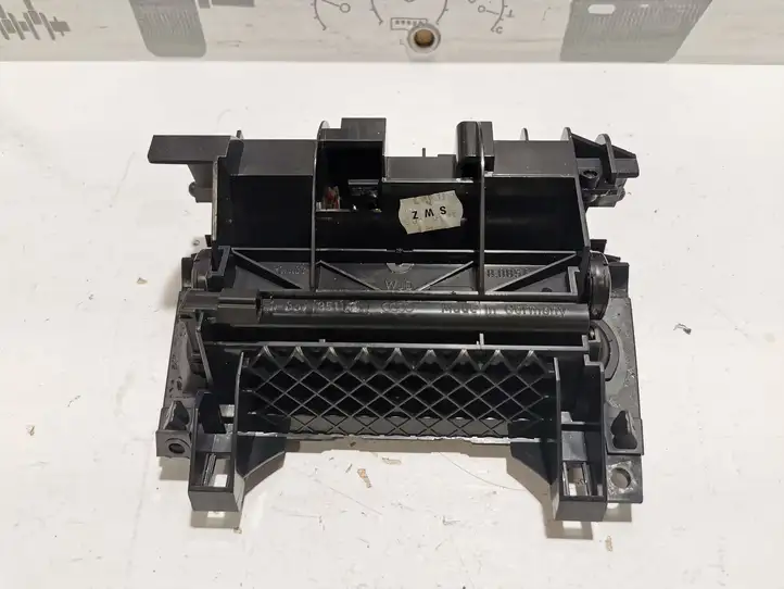 Audi A4 S4 B7 8E 8H (2004 - 2009) 8E0857951 Пепельница — фото 4