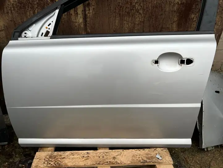 Volvo V70 (2007 - 2013) Дверь — фото 2