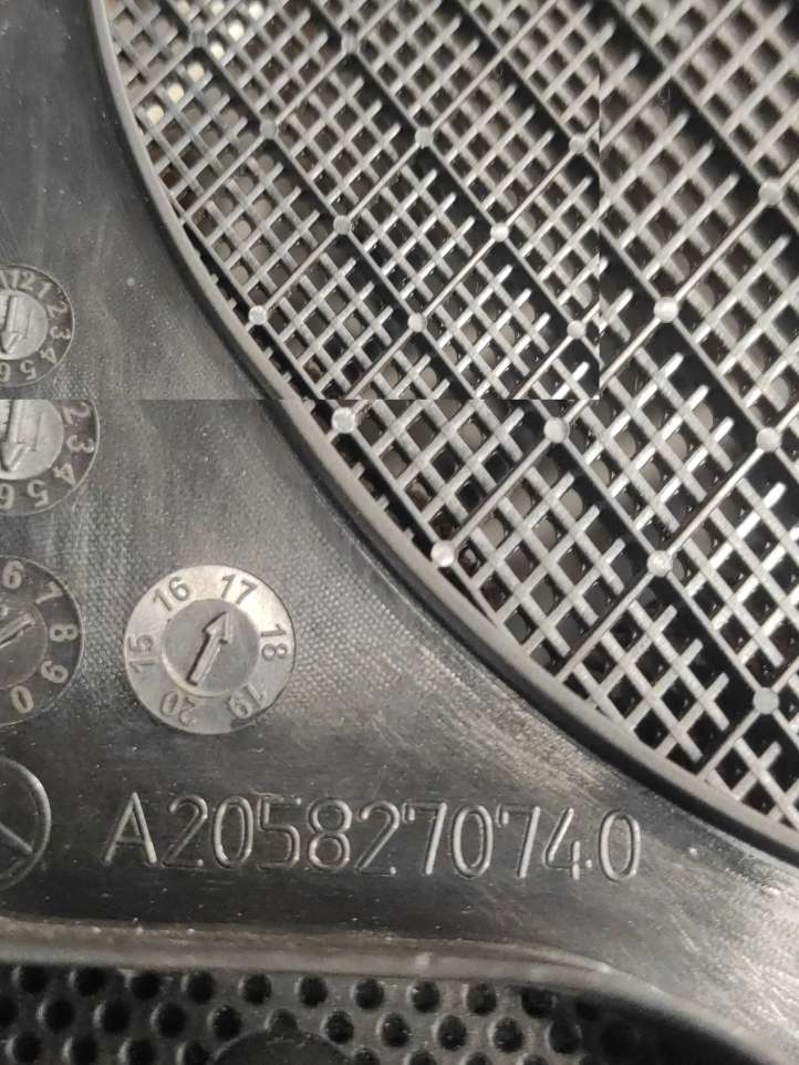 Mercedes-Benz C W205 (2014 - 2021)  A2058270740 Отделка динамика (полка)