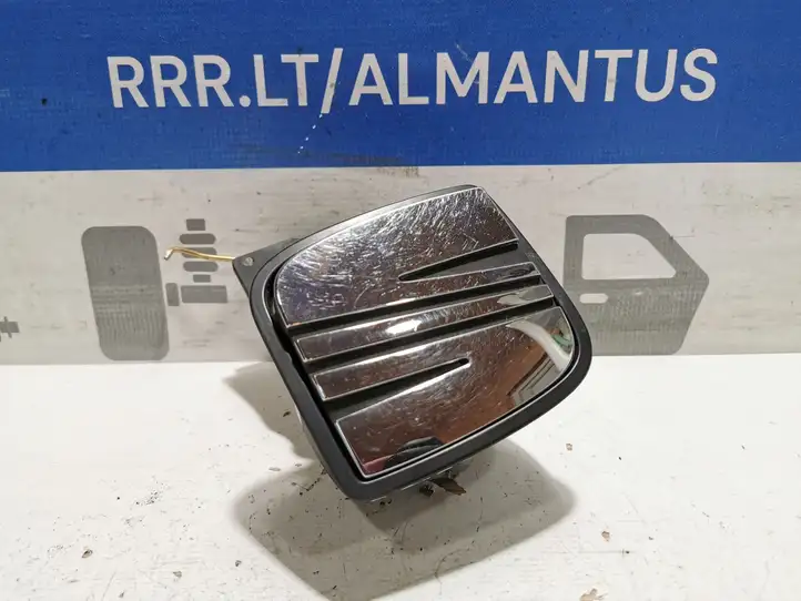 Seat Ibiza III (6L) (2002 - 2008) 6L6827573 Ручка крышки багажника — фото 1