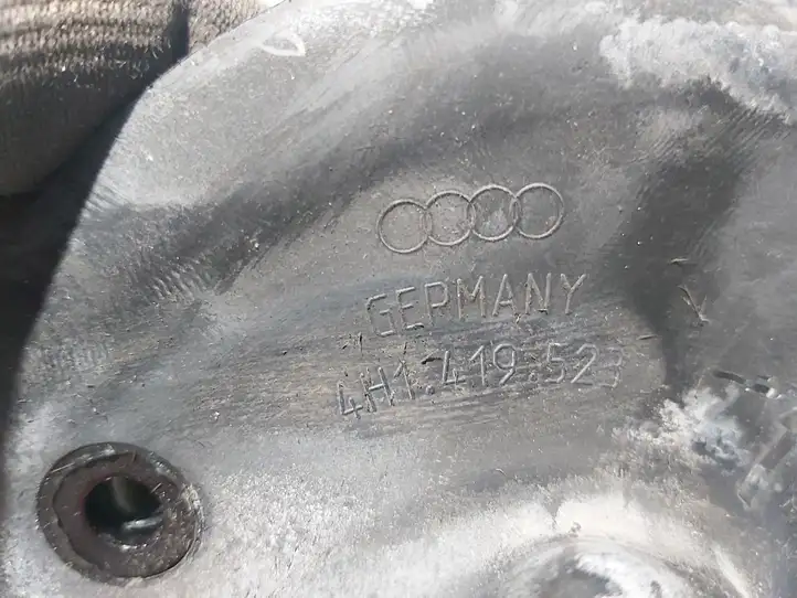 Audi A8 S8 D4 4H (2010 - 2014) 4H1419523 Прочие детали моторного отсека — фото 4