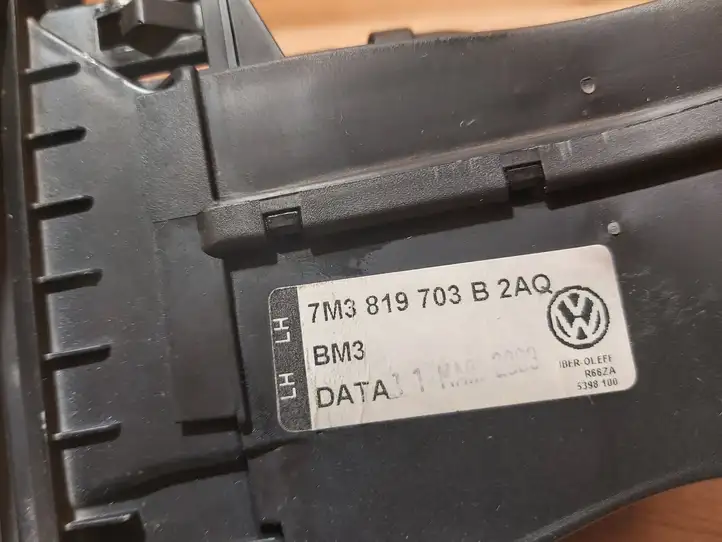 Volkswagen Sharan (2003 - 2010) 7M3819703B Боковой воздушный дефлектор — фото 4